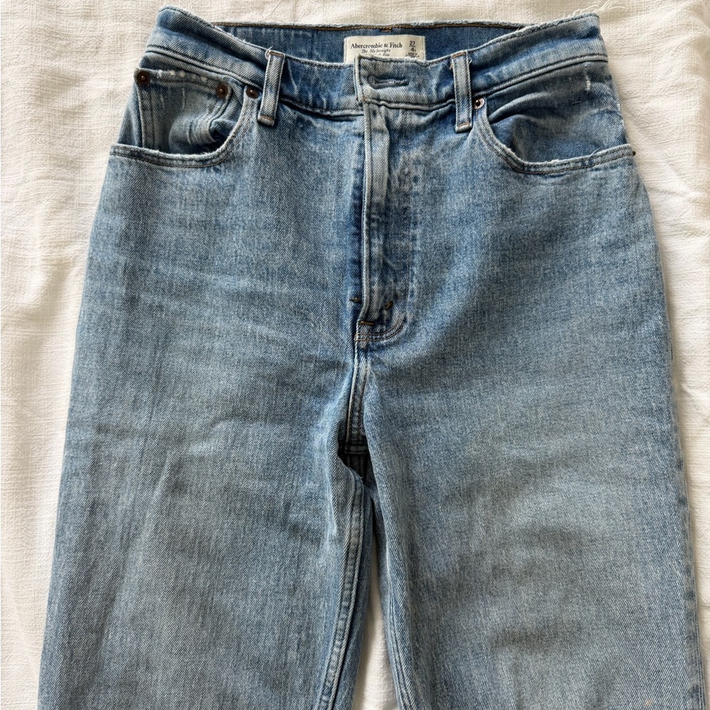 Abercrombie & Fitch Light Blue Ultra High Rise '90s Straight Jeans